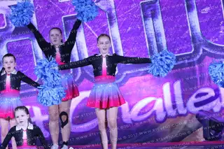 Twist and Hit MAGENTA
