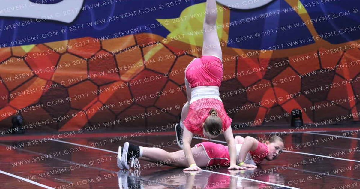 TDS Cheer & Dance Bonnie & Lucy · FC Barcelona