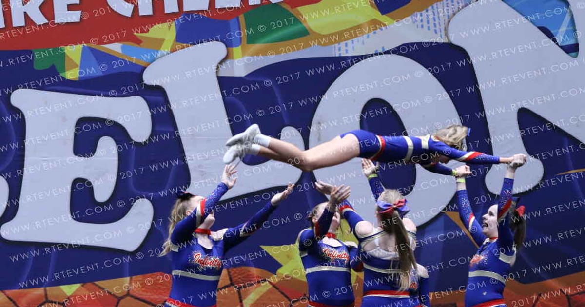 Infinity Cheer & Dance Junior Level 2 · FC Barcelona