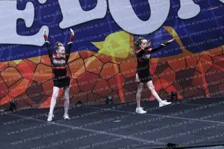 Wildfire Cheer Annabelle Hammond & Maisy Gillett