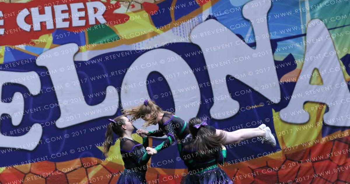 Warrington Cheer Storm Tempest · FC Barcelona