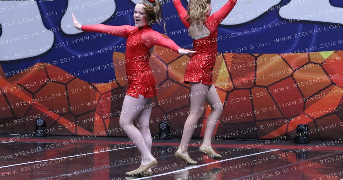 Infinity Cheer & Dance Freya Foster & Darcie Bilsborough · FC Barcelona