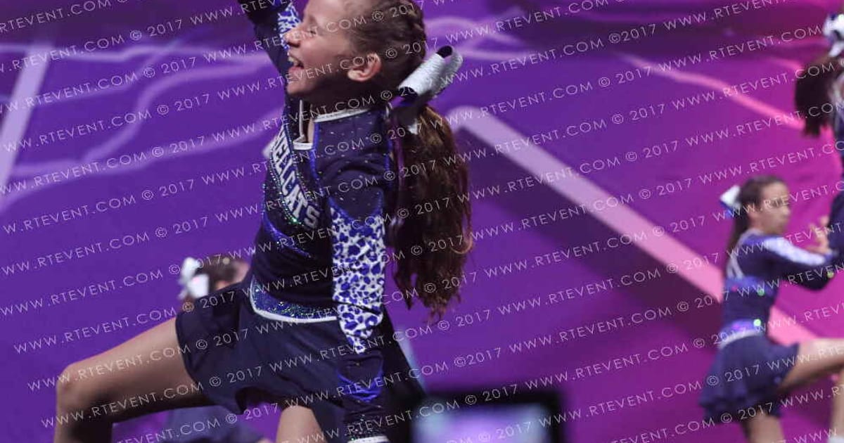 Hellcats Cheerleaders Lions · FC Internationals