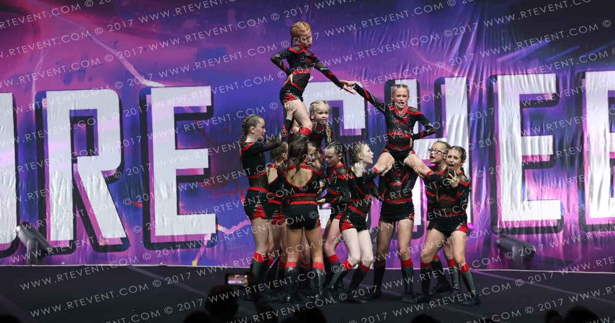 Adrenaline Allstar Cheerleading Lightning queens · FC Internationals