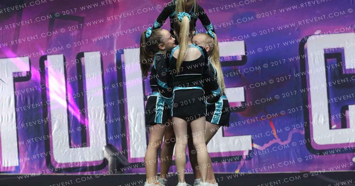 SA Academy of Cheer   Dance Bubblegum · FC Internationals