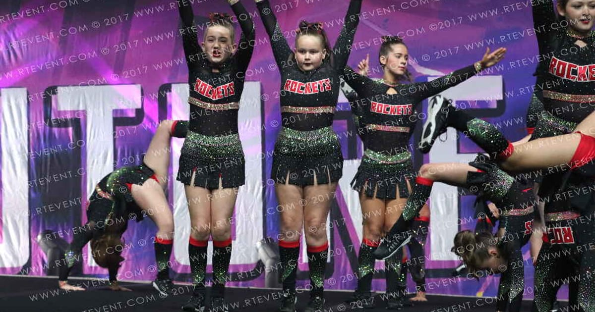Rhondda Rockets Cheerleaders Starlightz · FC Internationals