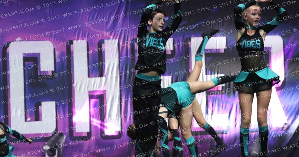 Vibes Cheerleading JOYFUL · FC Internationals