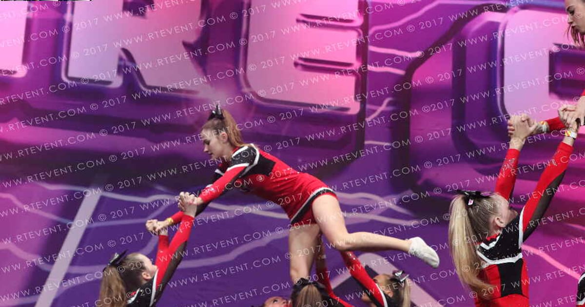 Starlights Cheer   Dance Comets · FC Internationals