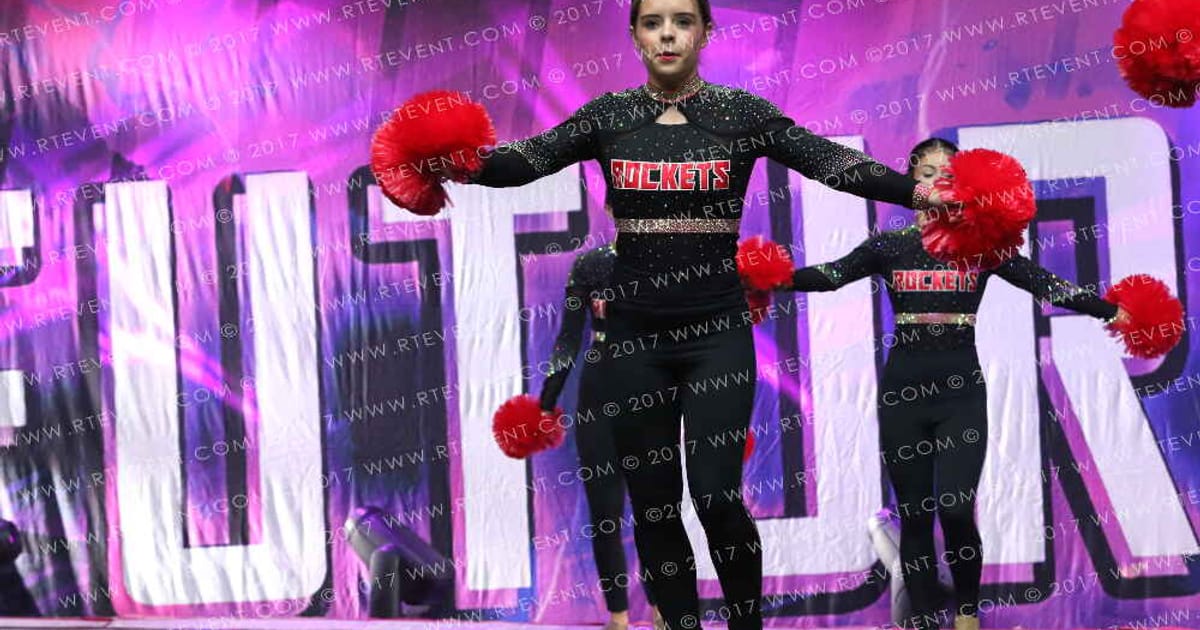 Rhondda Rockets Cheerleaders Starz Elite · FC Internationals