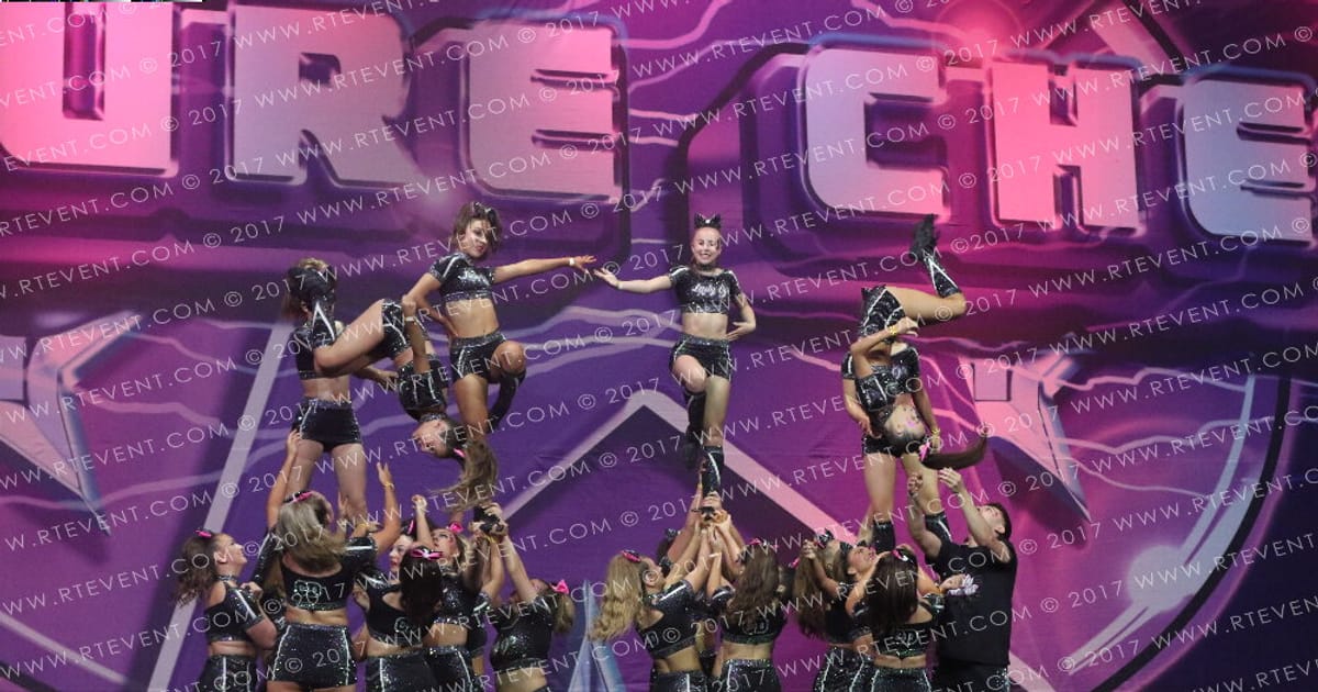 Coventry Dynamite LADY GRENADES · FC Internationals