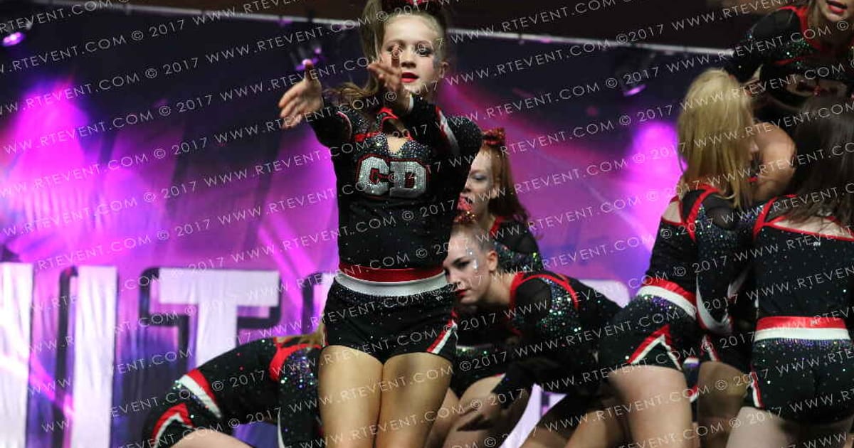 Coventry Dynamite FLARE GIRLS · FC Internationals