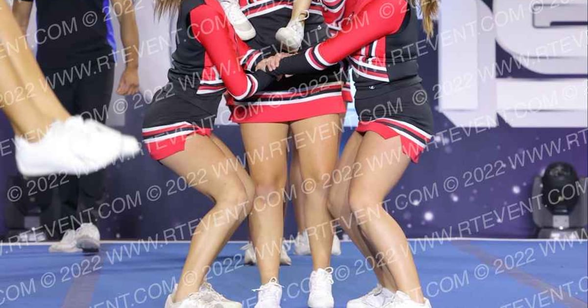 RIPON CHIEFS VARSITY · Reload