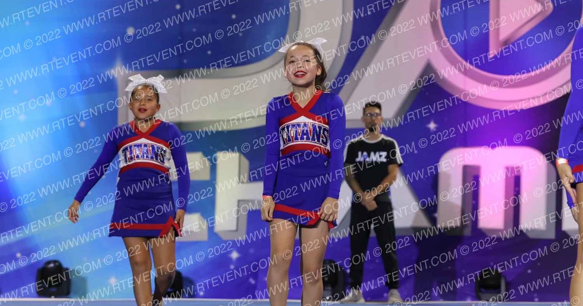 COUNTY LINE TITANS SENIORS · Reload