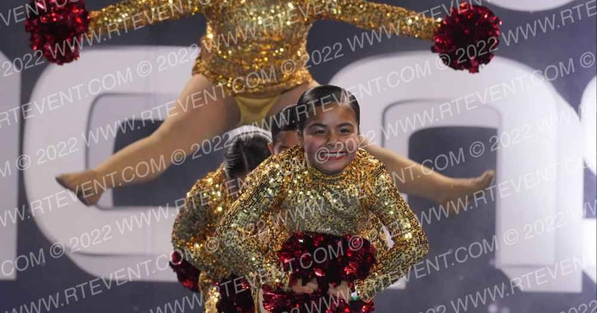 FIREBAUGH FALCON CHEER PEEWEES · Fall Fest