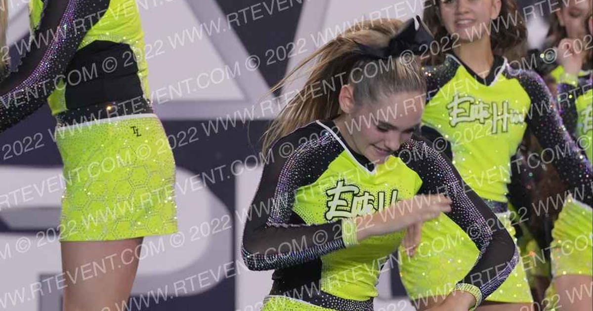 ELITE HIVE CHEER LADY REIGN · Fall Fest