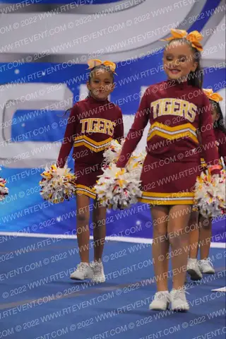LOS BANOS TIGERS MIGHTY MIGHTS
