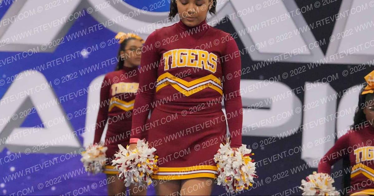 LOS BANOS TIGERS SENIORS · Tri County League Championship
