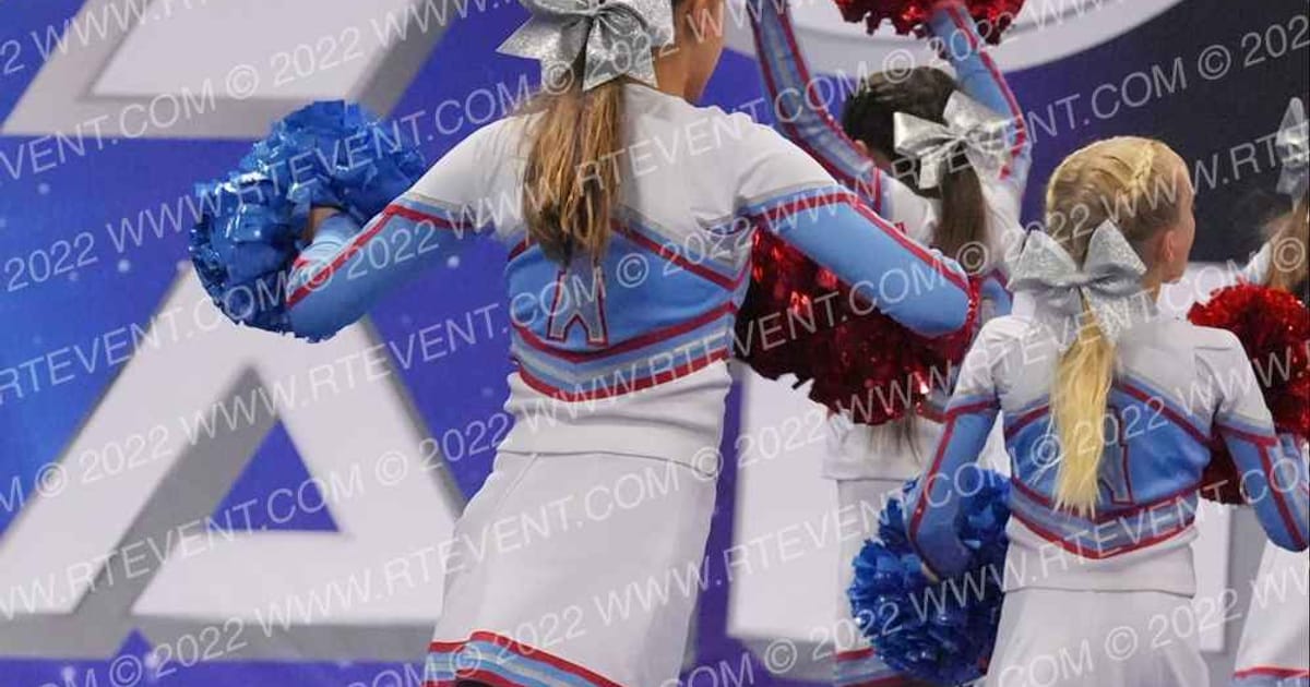 COALINGA OILERS CHEER JUNIORS · Tri County League Championship