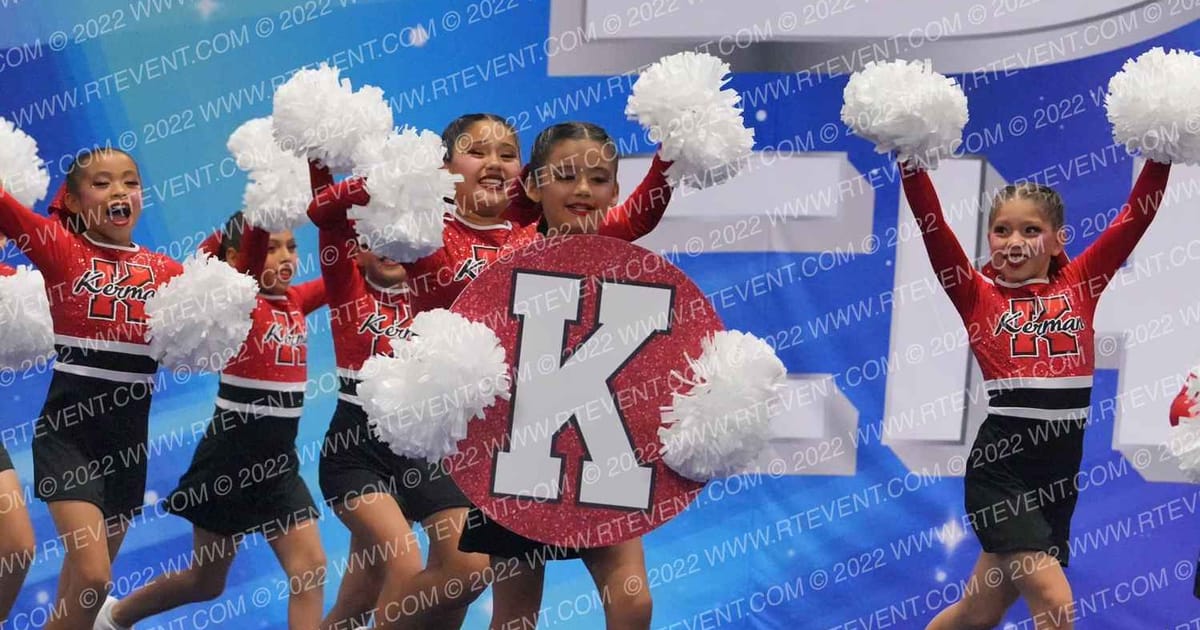 KERMAN PEEWEE CHEER · Tri County League Championship