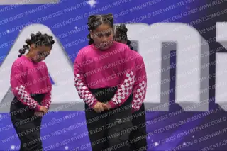 AVENAL YOUTH CHEER PEEWEES
