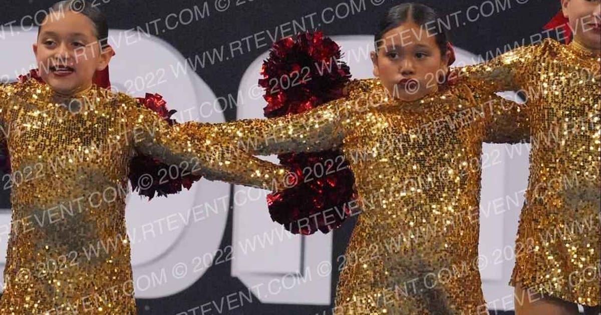 FIREBAUGH FALCON CHEER PEEWEES · Tri County League Championship