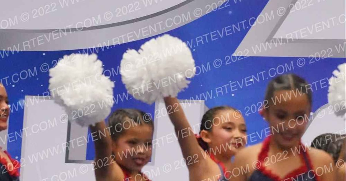 KERMAN PEEWEE CHEER · Tri County League Championship