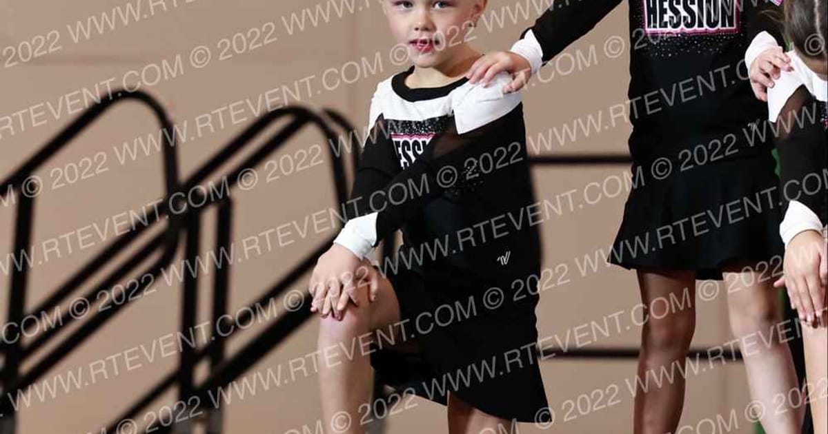 Hession Cheer Academy Pink 'Mingos · CSG Indy Challenge