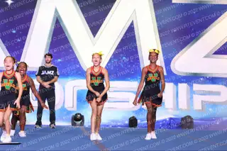 VALLEY GIRLZ YOUTH CHEER QUEENS