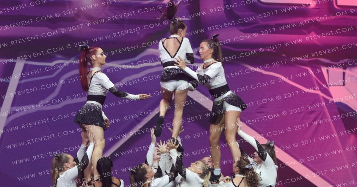 Power Cheer Onyx · FC Internationals