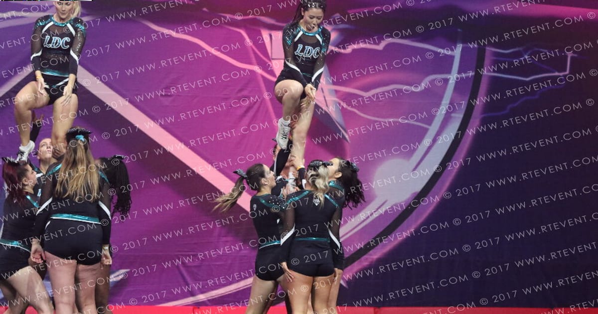 London Dynasty Cheer Monarchy · FC Internationals