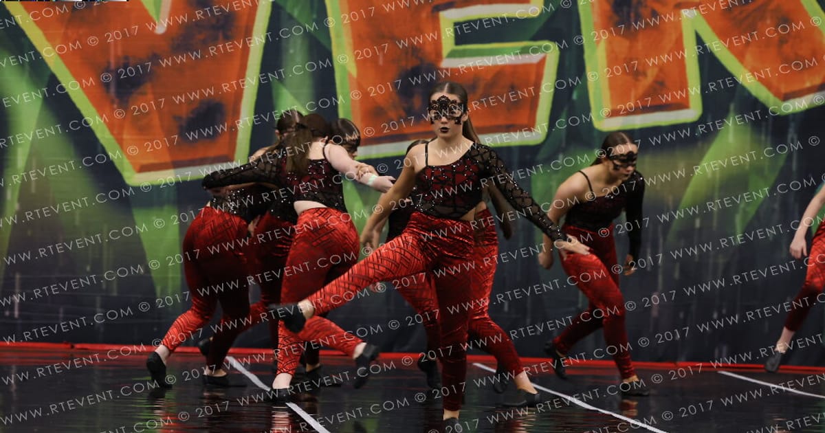 Elements Extreme Glow Up Girls · Jungle Fever
