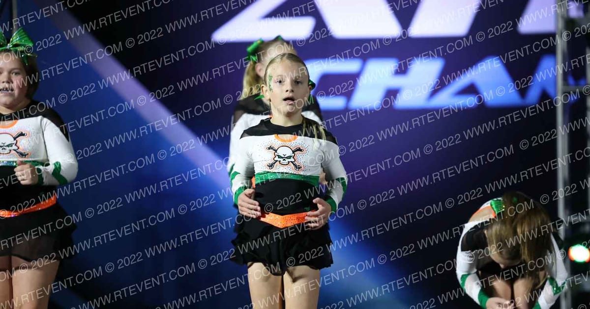 Iowa Elite Cheer - CR Masterminds · Athletic Nationals St Charles