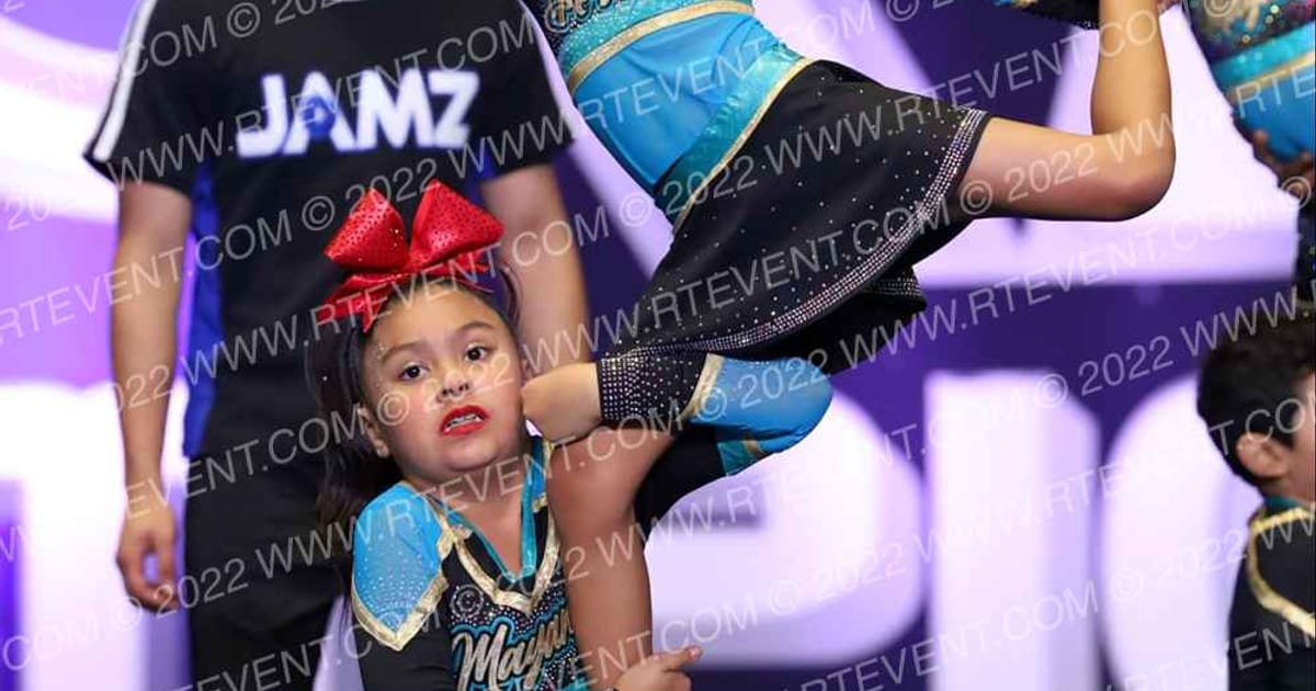 MAYANS CHEER AND DANCE SILVER LIGHTNING · Bid Challenge SATURDAY