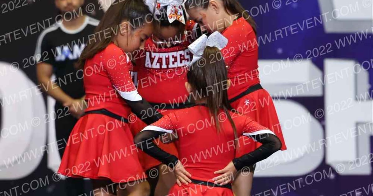 SOUTH GATE AZTECS 8U CHEER · Bid Challenge SUNDAY