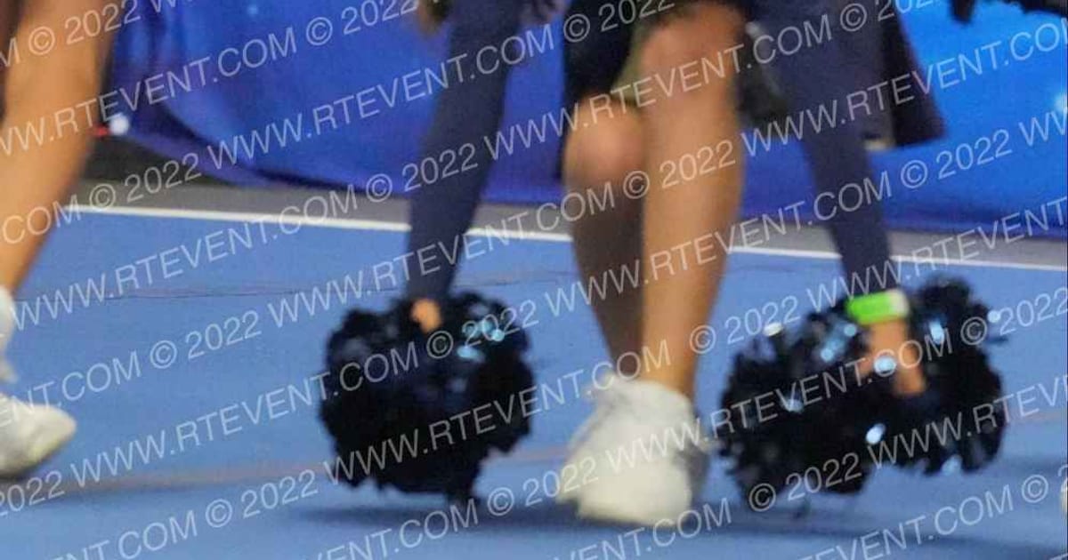VALLEY GIRLZ YOUTH CHEER QUEENS · Royal Valley Championship