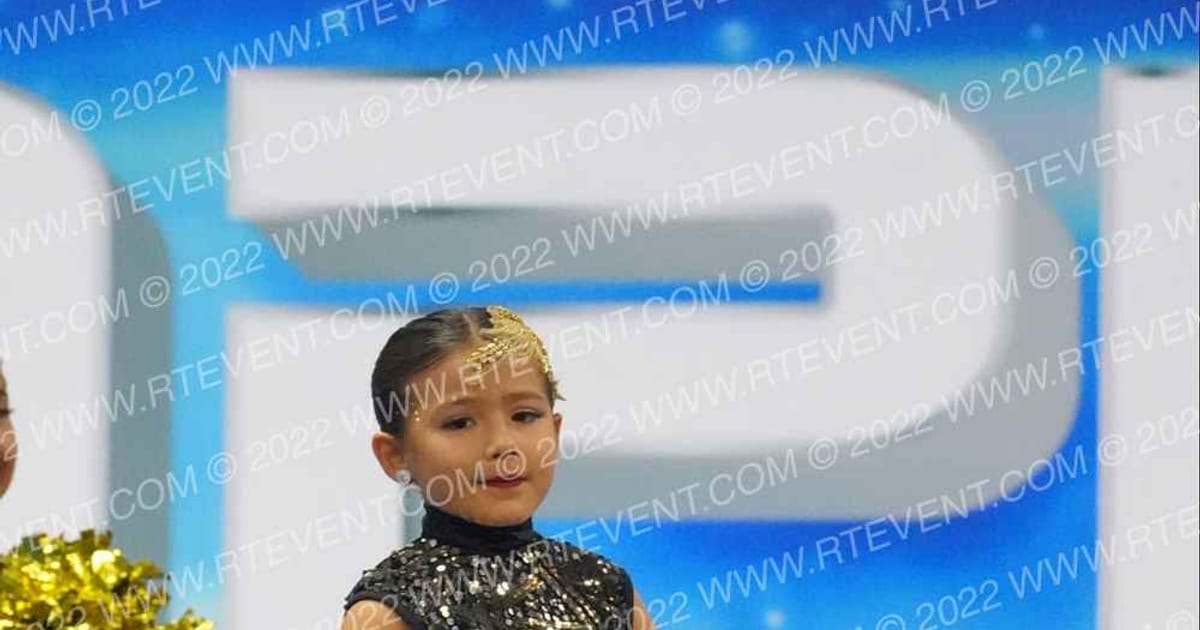 EASTON ELITE DANCE MINIS · Royal Valley Championship