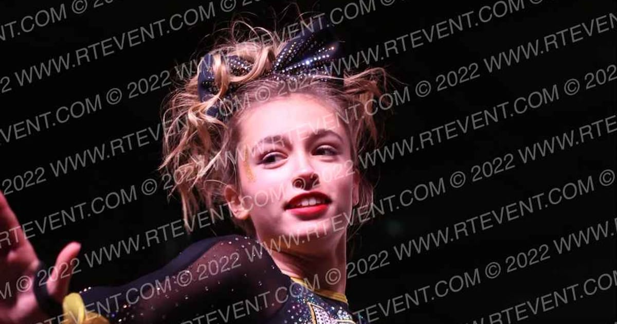 Hornets Competitive Cheerleading Lady Sting · CCD Grand Nationals CHEER