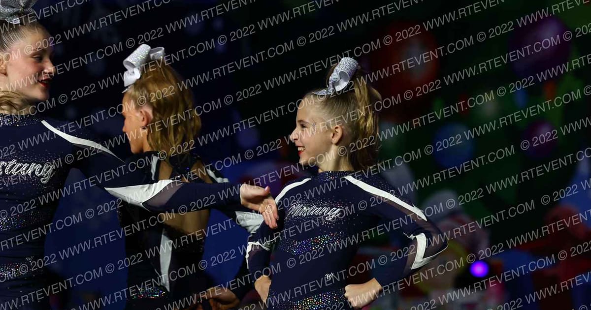 Mustang Cheer All Stars Broncos · Spirit Celebration Christmas Grand Nationals