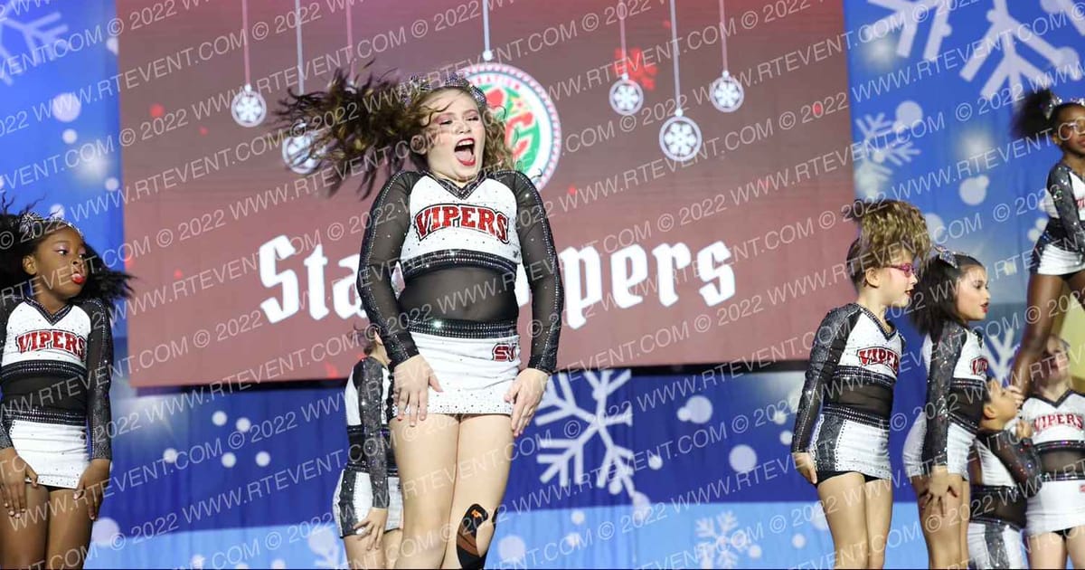 Stars Vipers Katy Mini Hiss · Spirit Celebration Christmas Grand Nationals