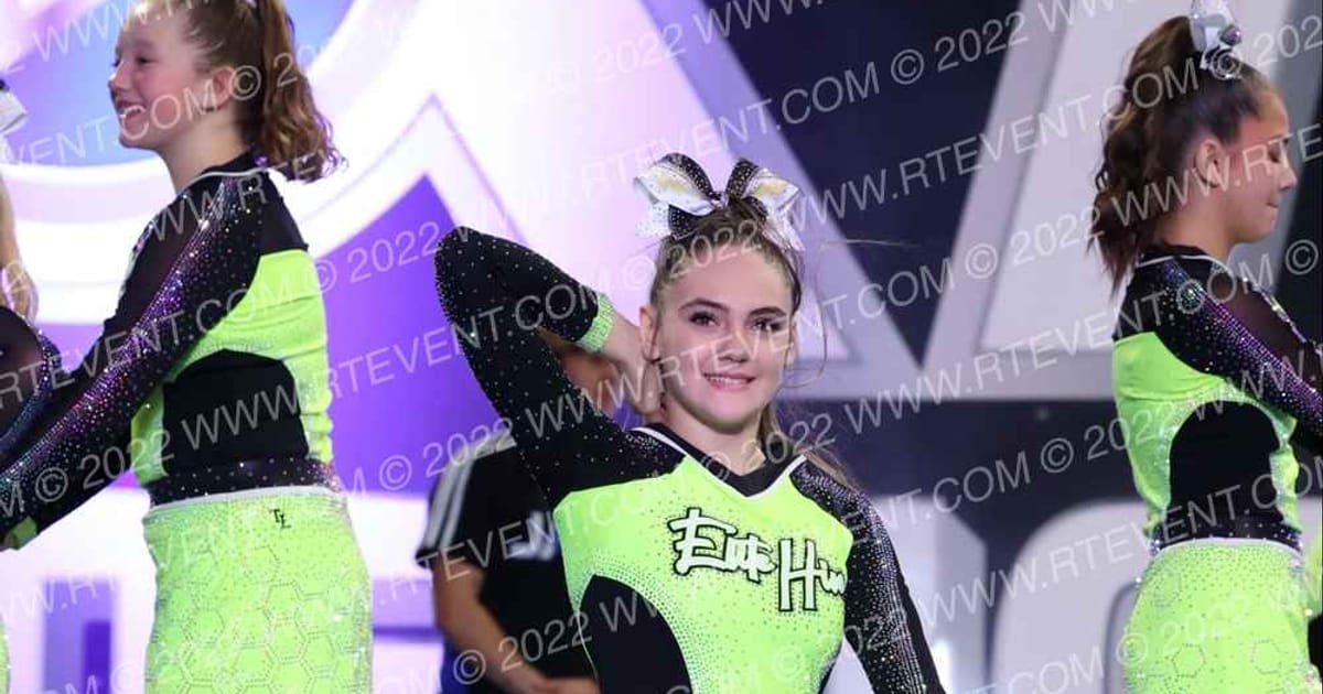 ELITE HIVE CHEER LADY REIGN · Adrenaline