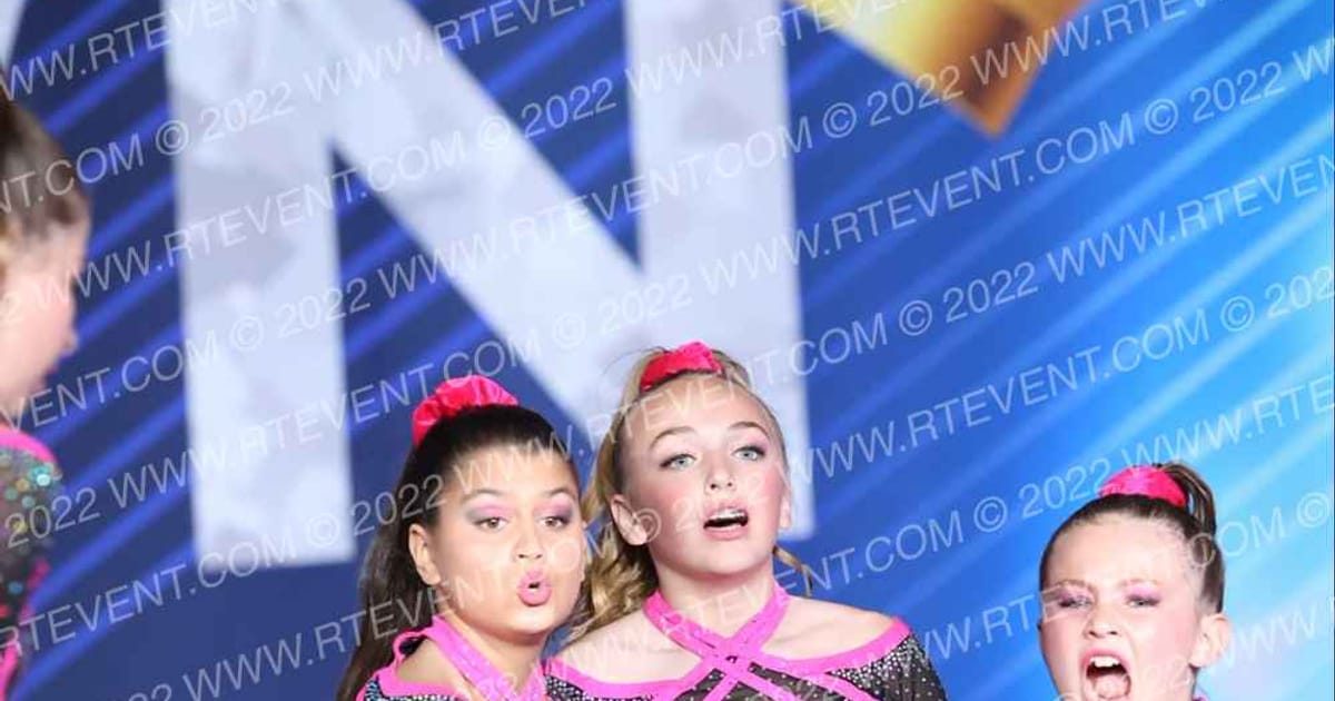 Fierce Athletics Scratch Cats · Cali Crown