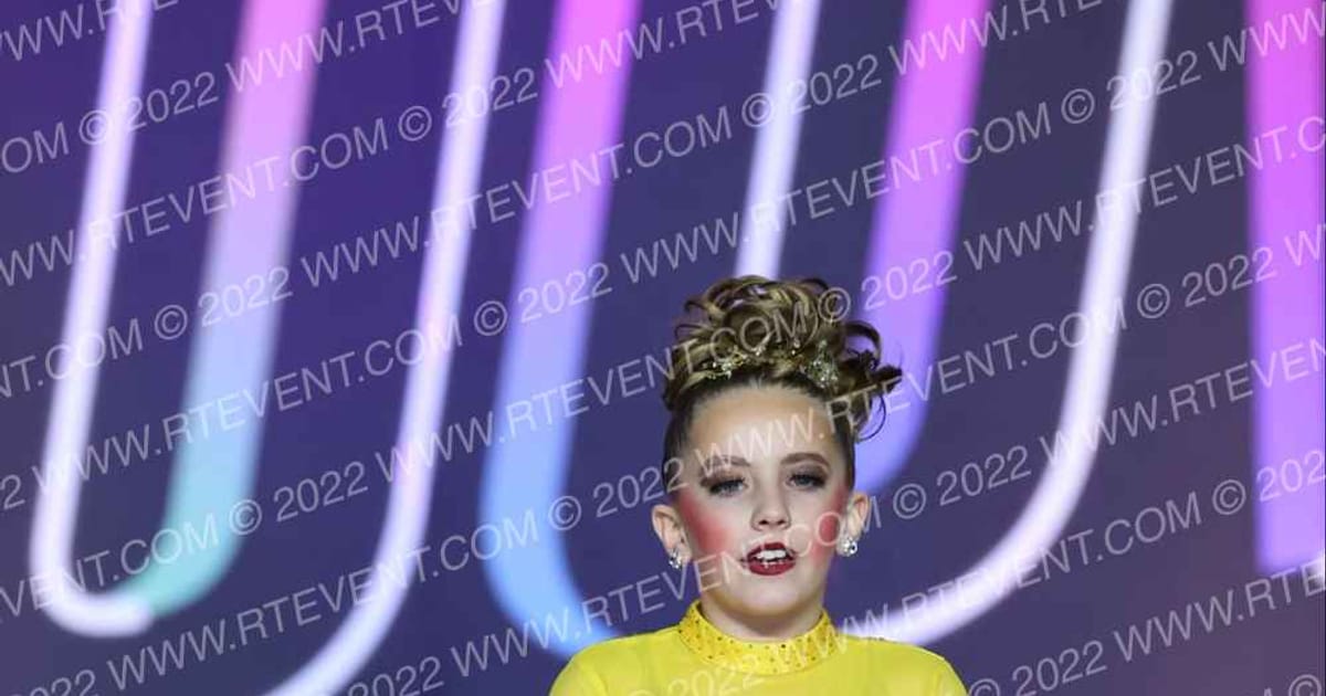 Planet Dance Solar Mini Pom (small) · WSF Grand Nationals