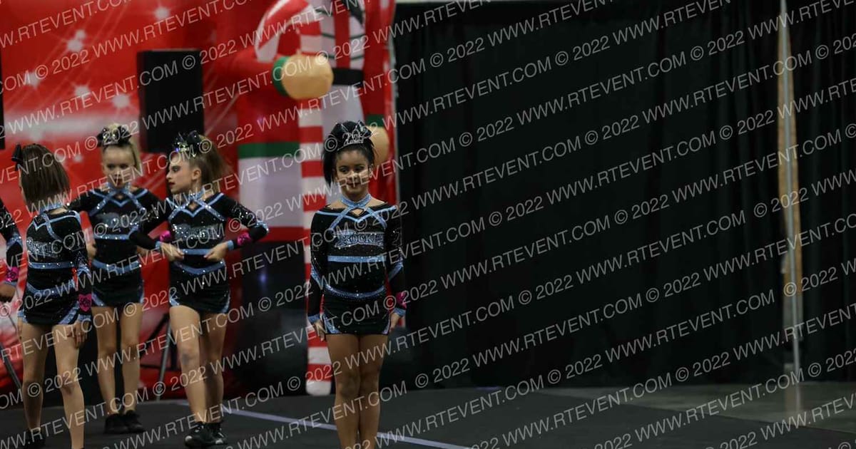 Rocket Cheer Pink Ladies · Americas Best Springfield Challenge