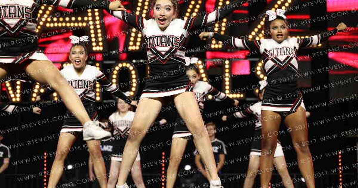 GUNN HIGH SCHOOL CHEER · SCHOOL CHEER NATIONALS