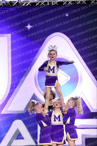 MINARETS JUNIOR CHEER