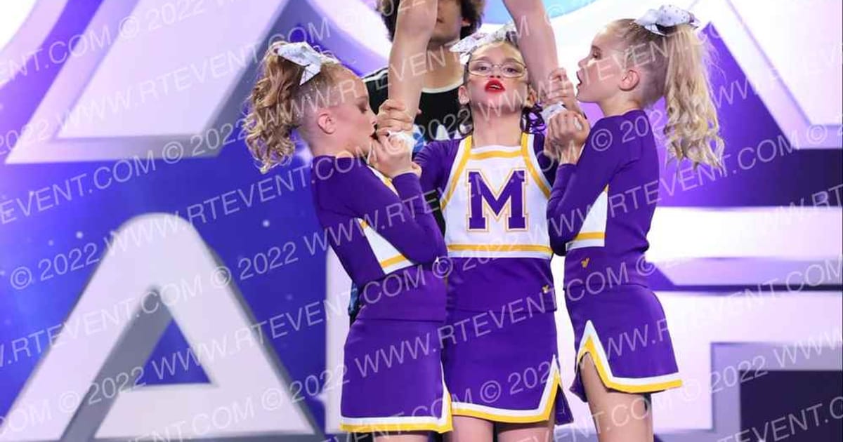 MINARETS JUNIOR CHEER · Adrenaline