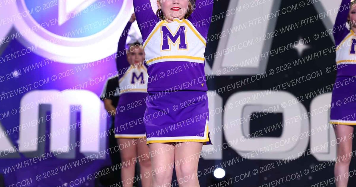 MINARETS MUSTANGS YOUTH CHEER · Adrenaline