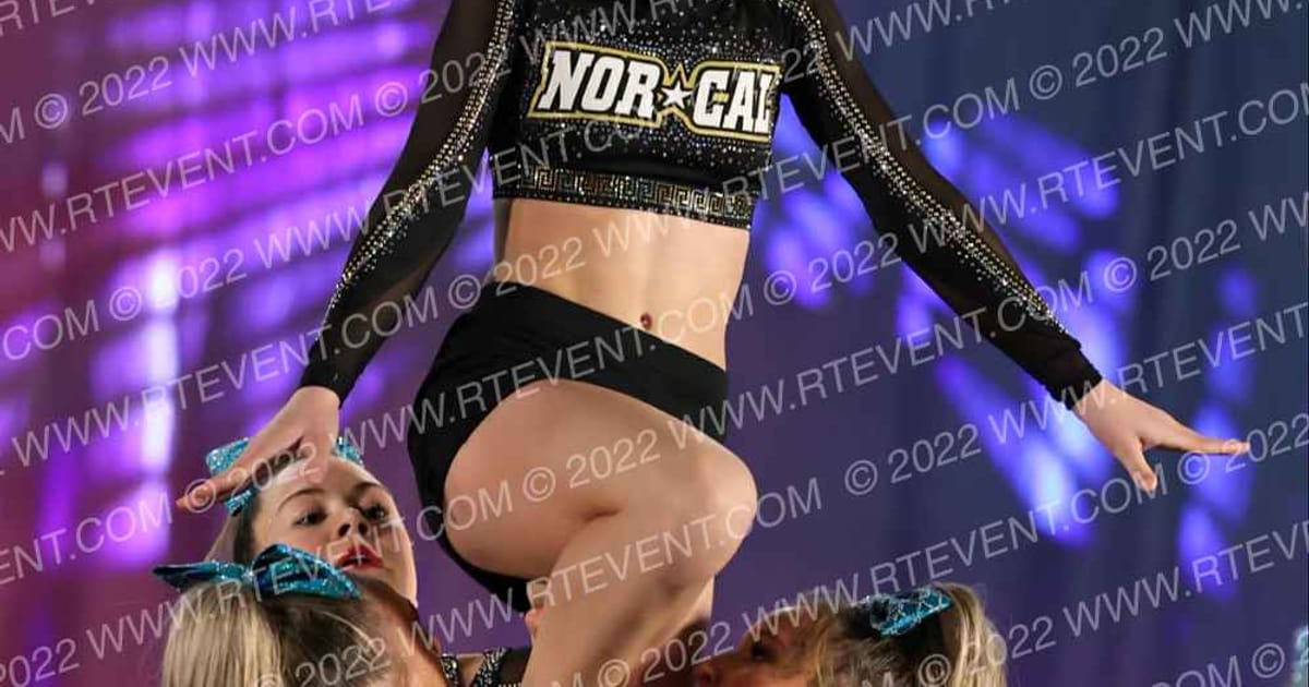 Nor Cal Elite All-Stars- Sacramento SIRENS · Cheer Power Holiday Showdown Roseville