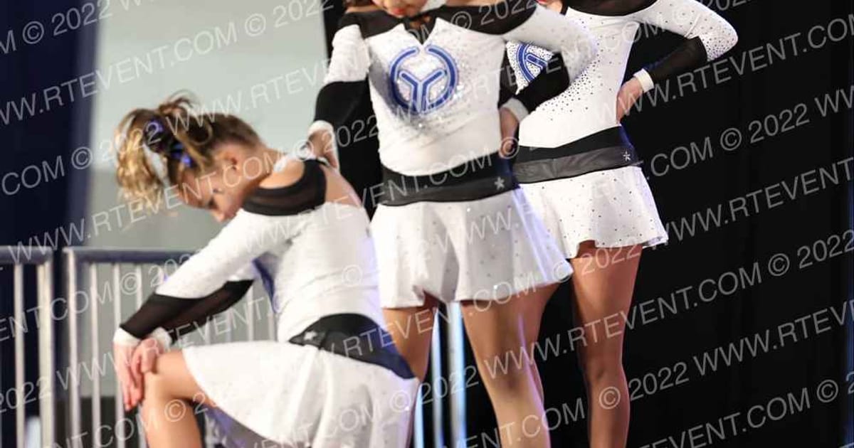 CYC Allstars Lightning · Cheer Power Holiday Showdown Roseville