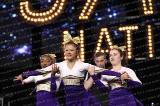 CHICKASHA HIGH SCHOOL VARSITY CHEER